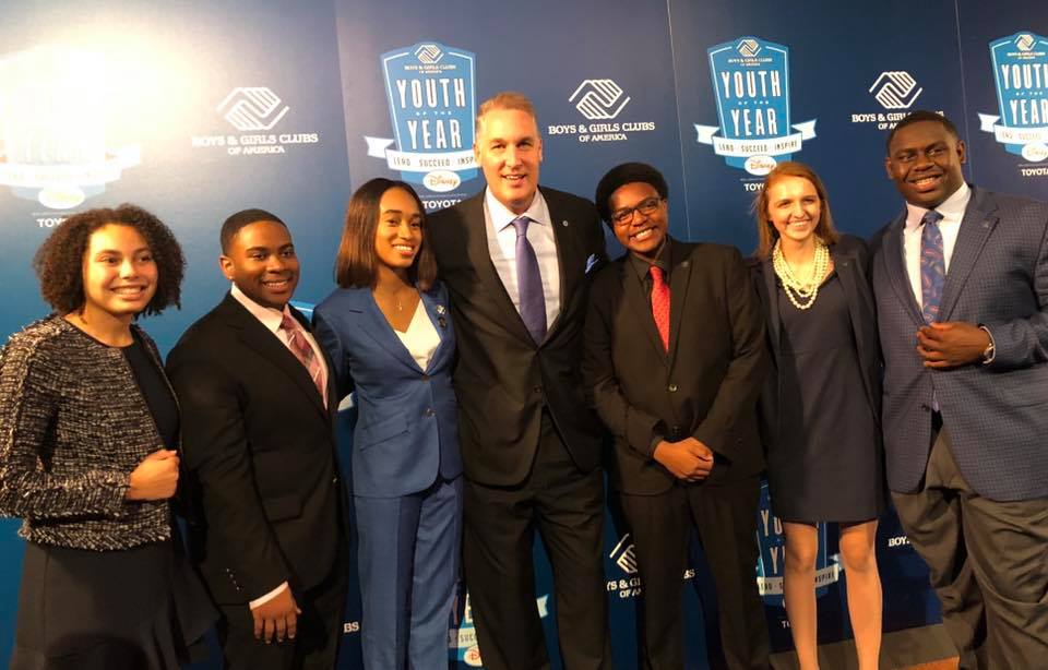 Photo of Paul Tonnesen at a Boys and Girls Clubs of America Youth of the Year event