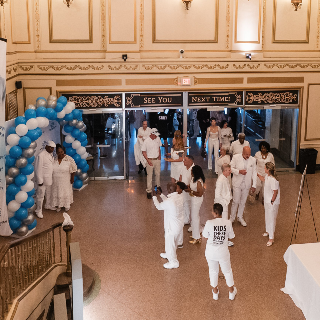 paul-geroCOMM2025_0621_WhiteParty_BGCDC_037_f